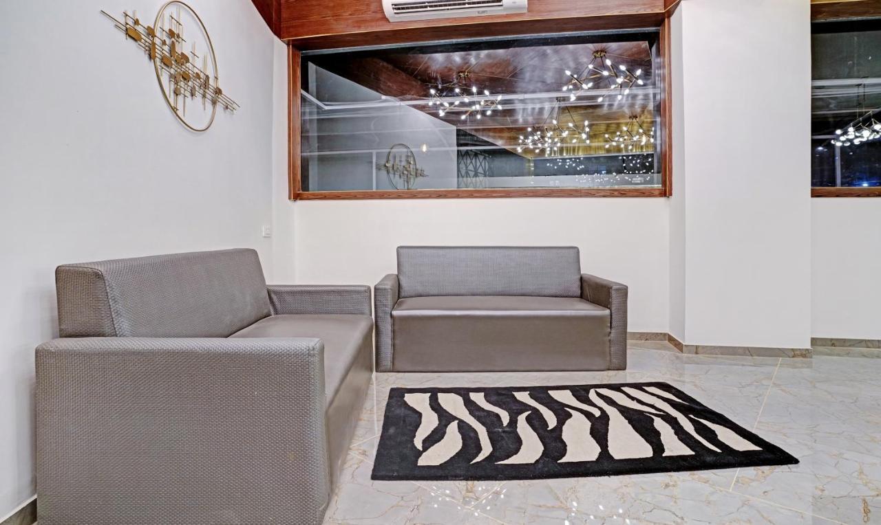 Отель Treebo Premium Widlor Boutique Мумбаи Экстерьер фото