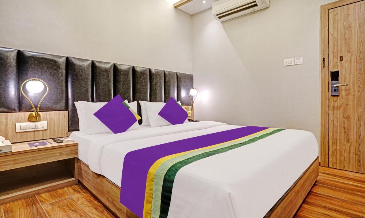Отель Treebo Premium Widlor Boutique Мумбаи Экстерьер фото